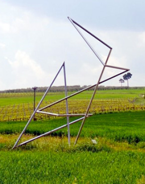 Tracce dell' artista Tommaso Tastini nel Parco della Scultura di Castelbuono di Bevagna - Perugia - Umbria