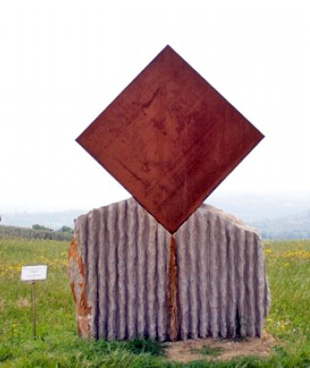 Zarua dell' artista Agapito Miniucchi nel Parco della Scultura di Castelbuono di Bevagna - Perugia - Umbria